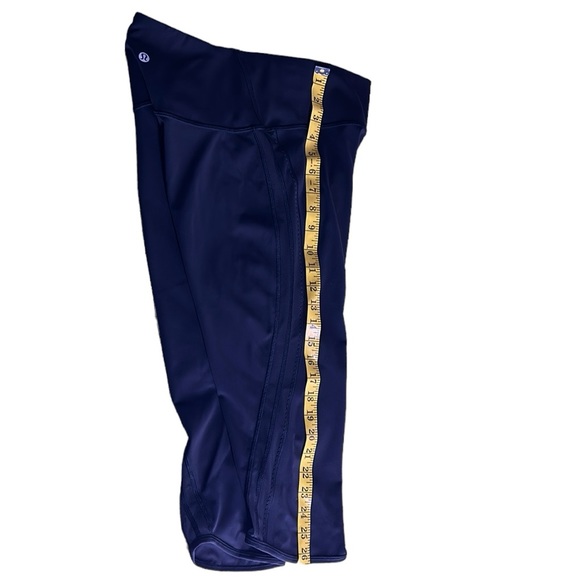 Lululemon Sun Setter Crop size 8 - Picture 7 of 8